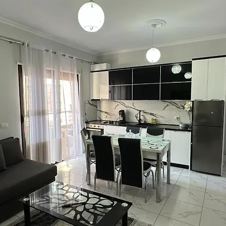 Wonderful Lungomare Apartment
