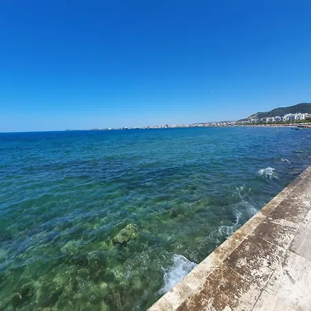Wonderful Lungomare Влёра